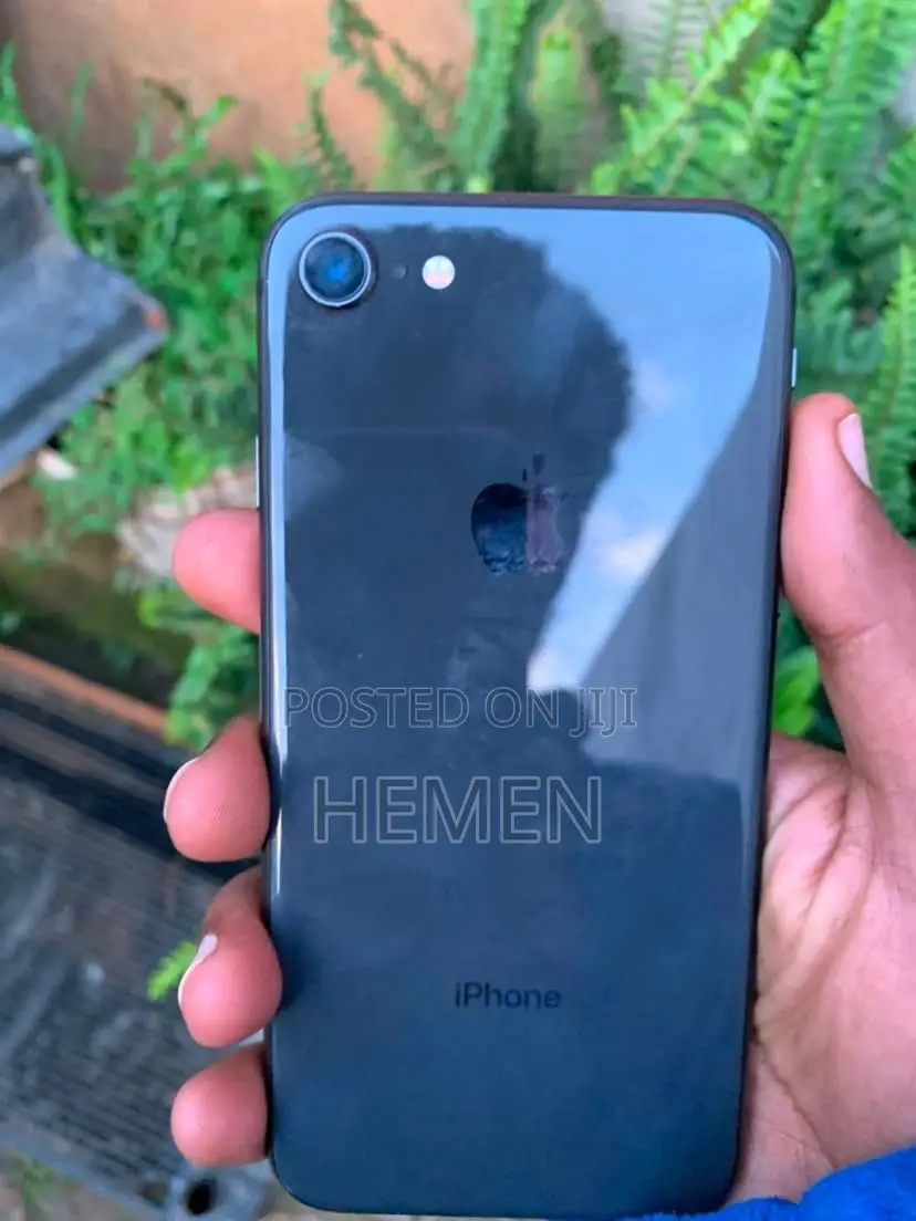 Apple iPhone 7 32 GB Black