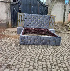 Chic 1.50 Meter Bed With Premium Quality. አልጋ