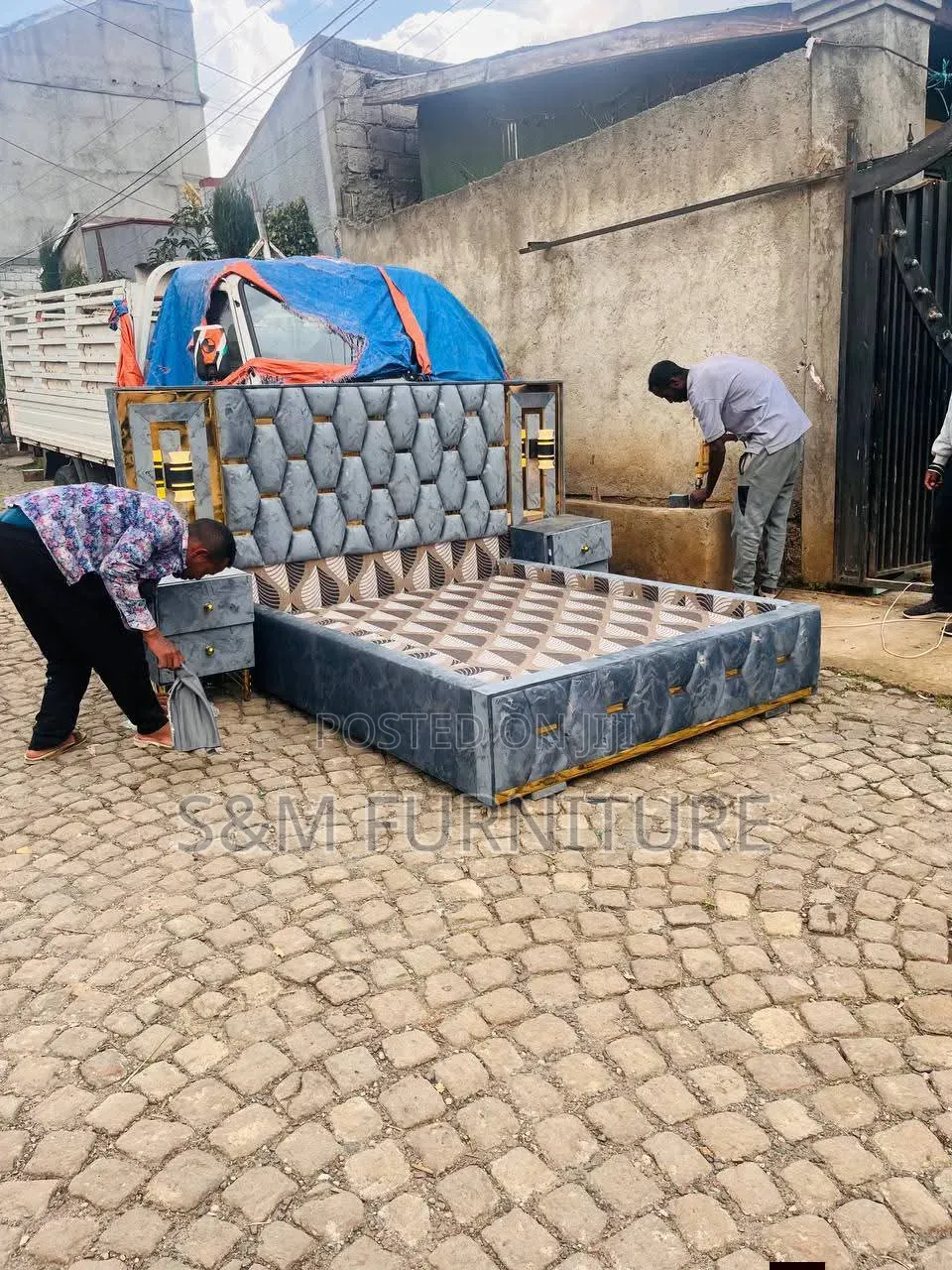 Chic 1.50 Meter Bed With Premium Quality. አልጋ