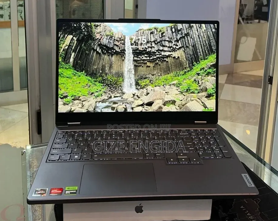New Laptop Lenovo Legion 5 16GB AMD Ryzen 7 SSD 1T