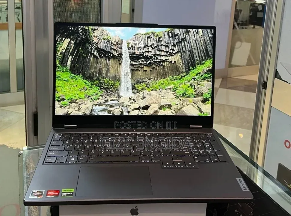 New Laptop Lenovo Legion 5 16GB AMD Ryzen 7 SSD 1T
