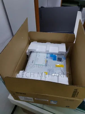 Brand New  EPSON Projector
Model Name:  CB -W06
Technology   3lcd
Har
