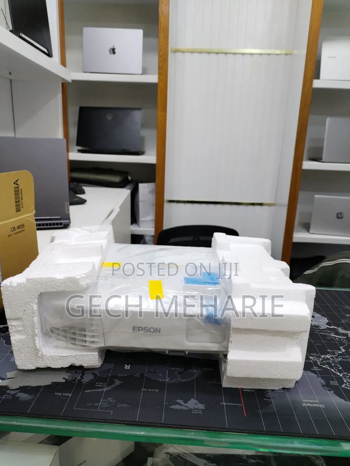 Brand New  EPSON Projector
Model Name:  CB -W06
Technology   3lcd
Har