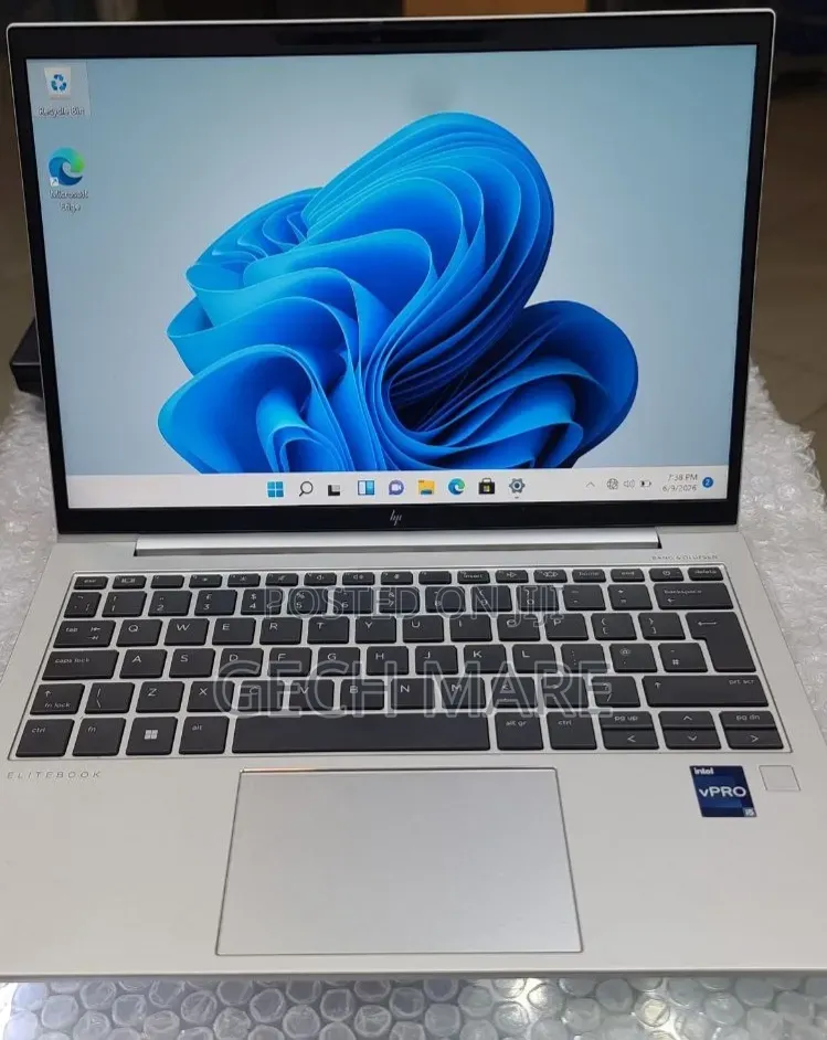 New Laptop HP EliteBook 830 G9 16GB Intel Core i5 SSD 512GB
