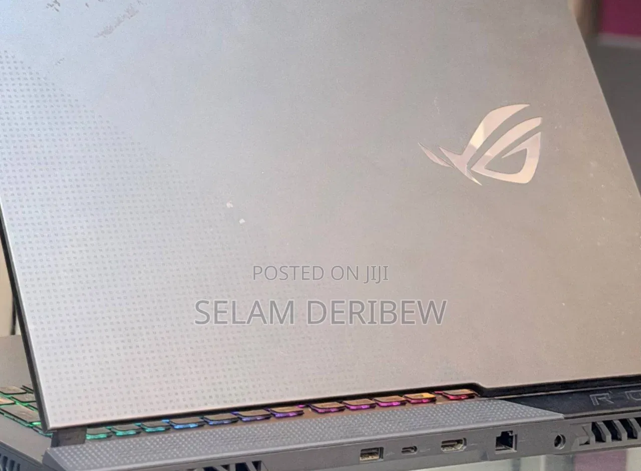 New Laptop Asus ROG Strix G17 16GB AMD Ryzen 7 SSD 512GB