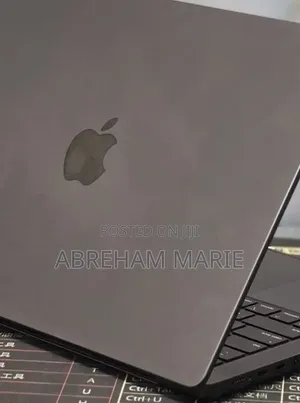 New Laptop Apple MacBook Pro 2024 M4 16GB Apple M4 Pro SSD 512GB