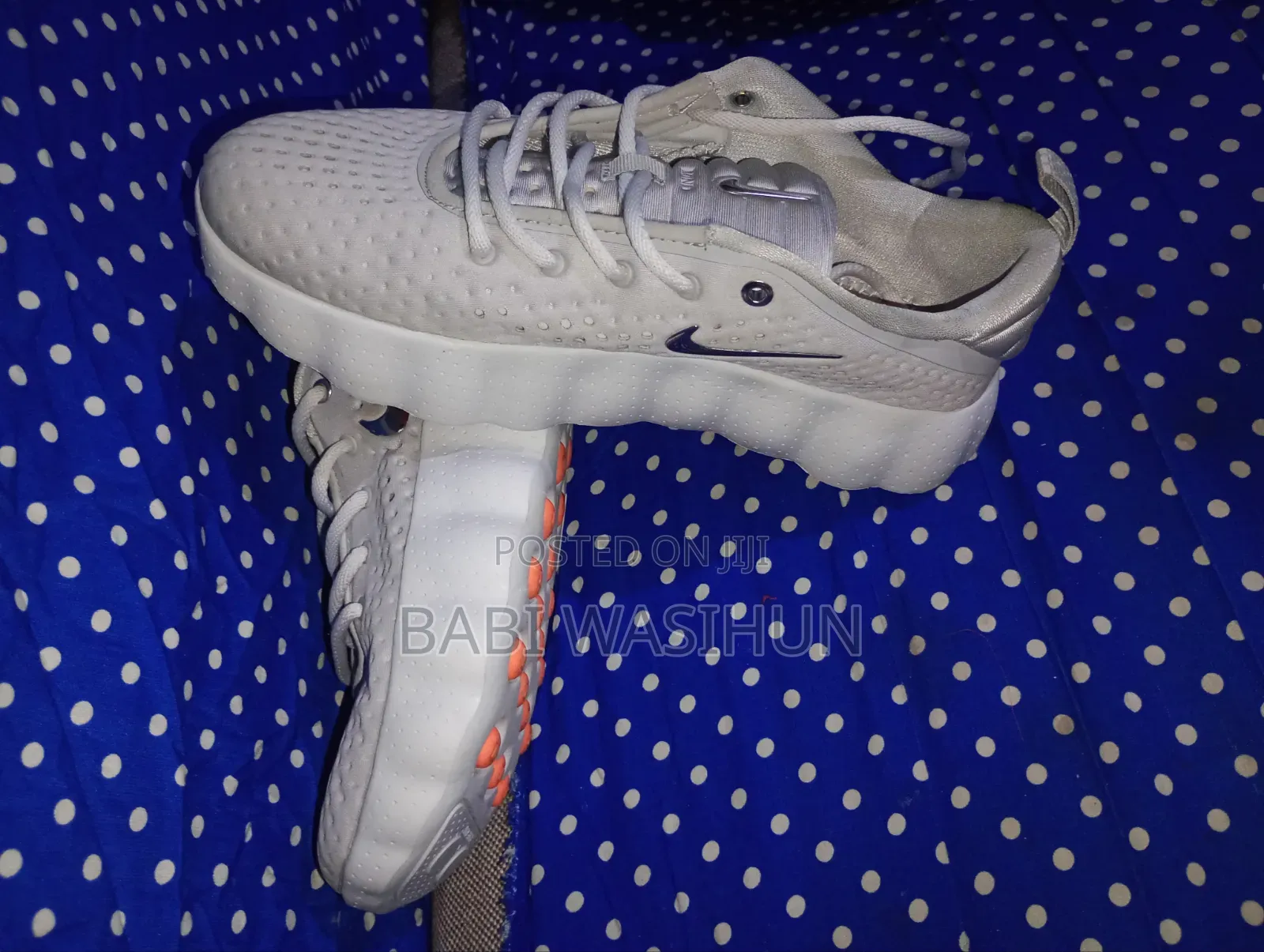 Nike Mind 002