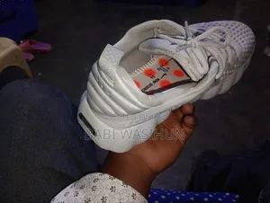 Nike Mind 002