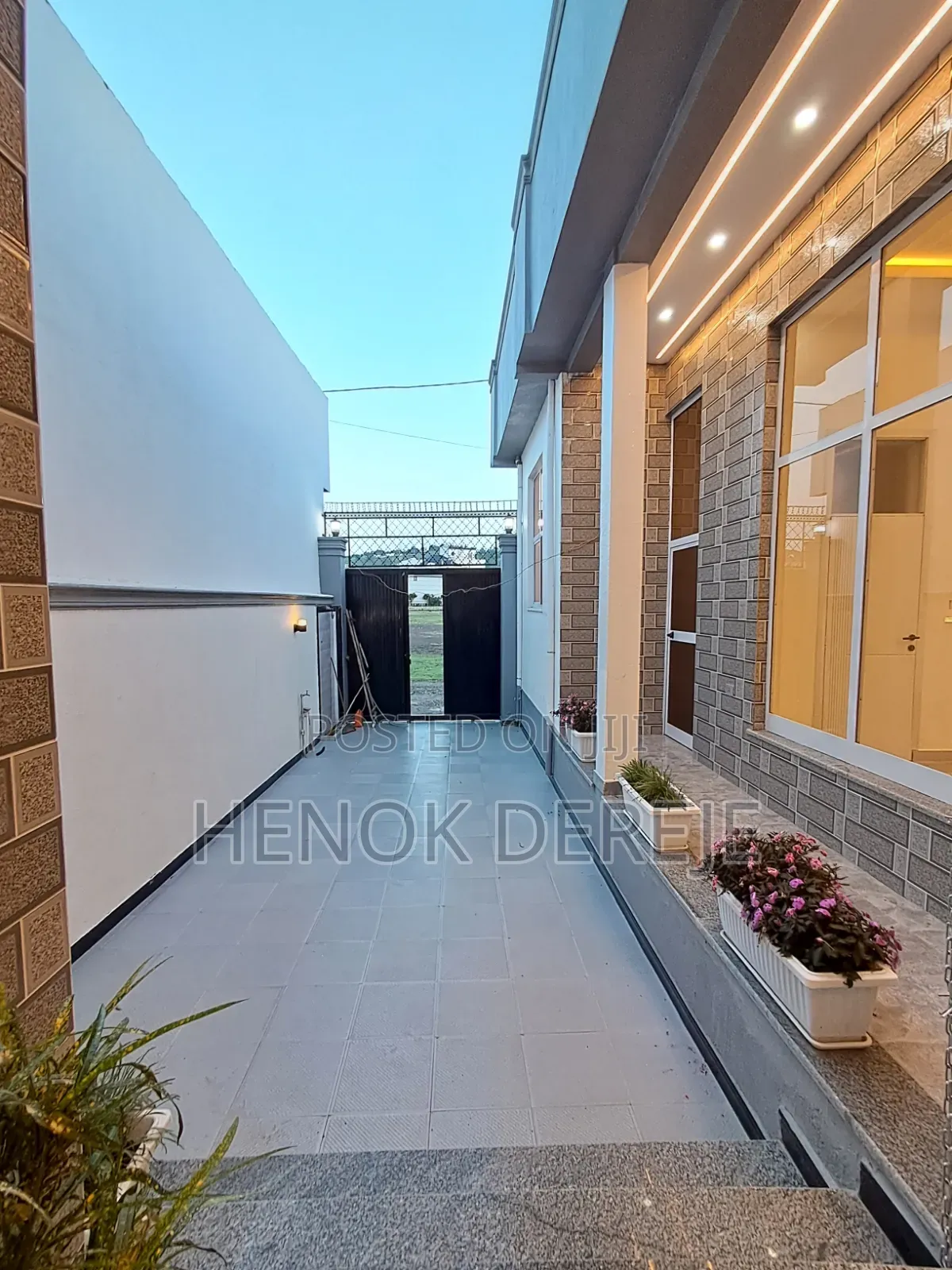 Furnished 4bdrm Villa in Oromia-Finfinne for sale