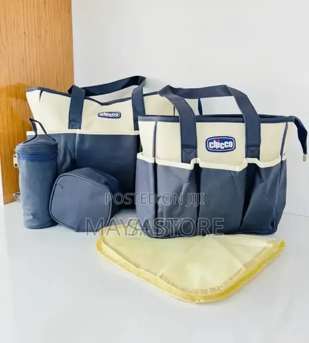 Chicco 5-in-1 Multifunctional Baby Bag Set