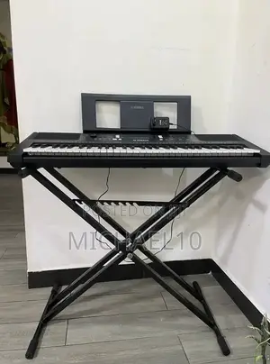 Yamaha PSR-373 Keyboard