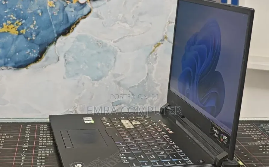New Laptop Asus 16GB Intel Core i7 SSD 512GB