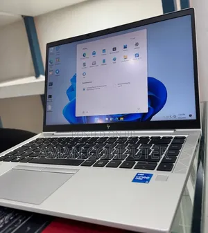 New Laptop HP EliteBook 840 G8 16GB Intel Core i5 SSD 512GB