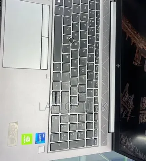 New Laptop HP ZBook Firefly 15 G7 16GB Intel Core i7 SSD 512GB