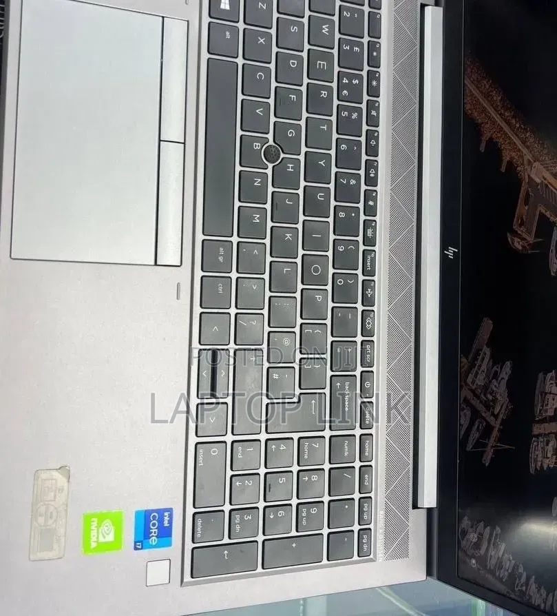 New Laptop HP ZBook Firefly 15 G7 16GB Intel Core i7 SSD 512GB