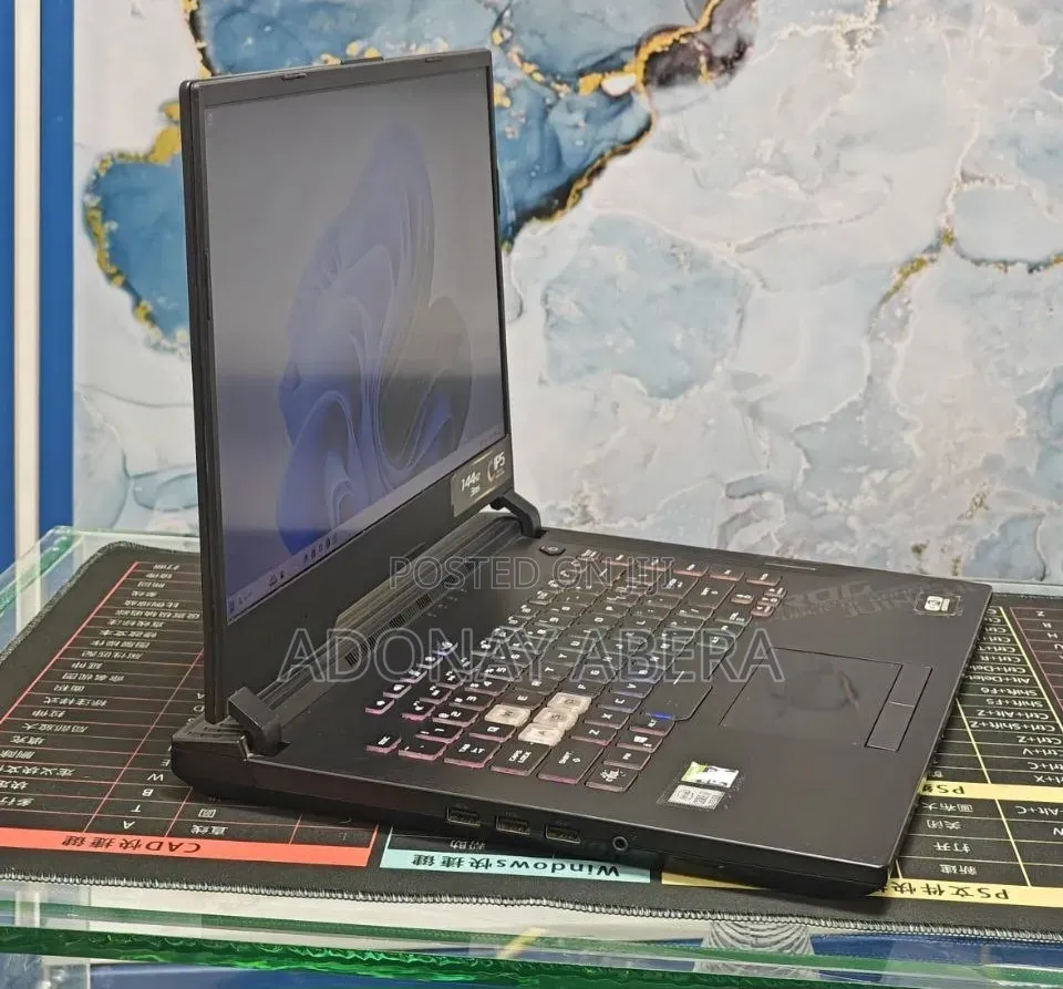 New Laptop Asus 16GB Intel Core i7 SSD 512GB