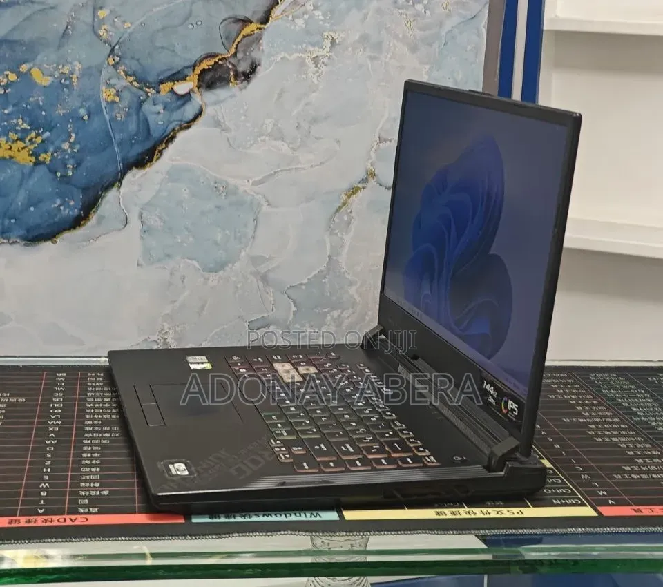 New Laptop Asus 16GB Intel Core i7 SSD 512GB