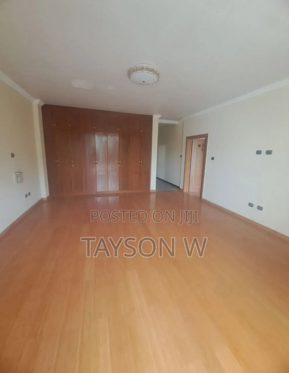 7bdrm House in Addis Ababa Ayat, Bole for sale