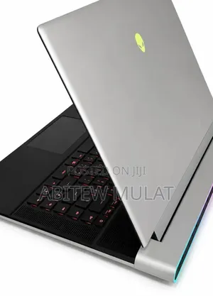 New Laptop Alienware 16x Aurora 32GB Intel Core i9 SSD 1T