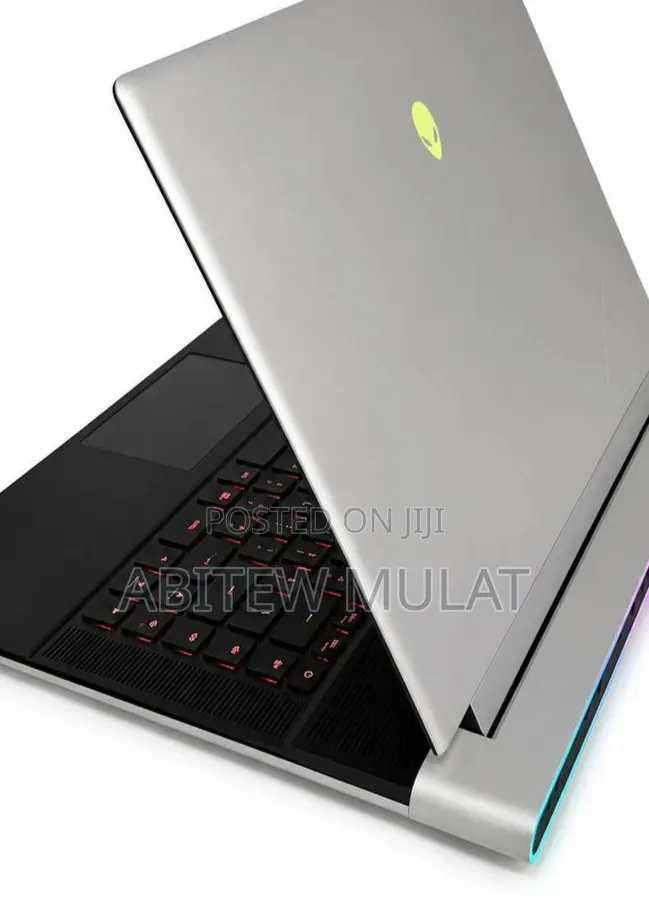 New Laptop Alienware 16x Aurora 32GB Intel Core i9 SSD 1T