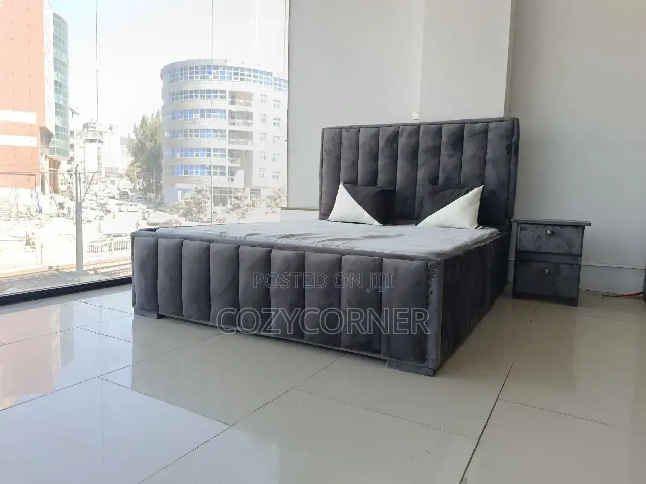 Plain 1.50 Meter Bed With Durability. አልጋ