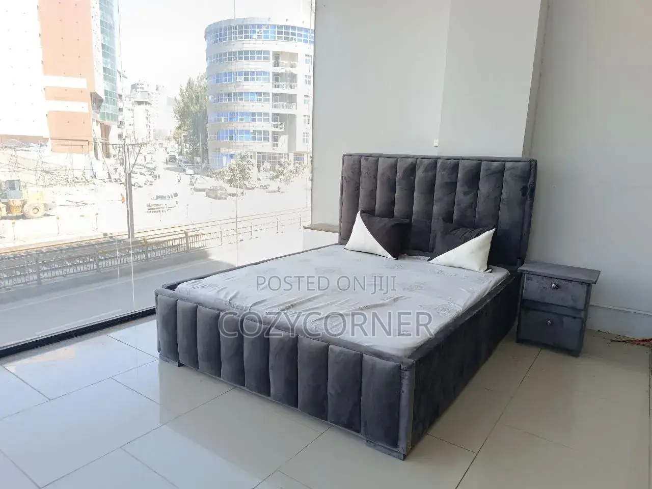 Plain 1.50 Meter Bed With Durability. አልጋ