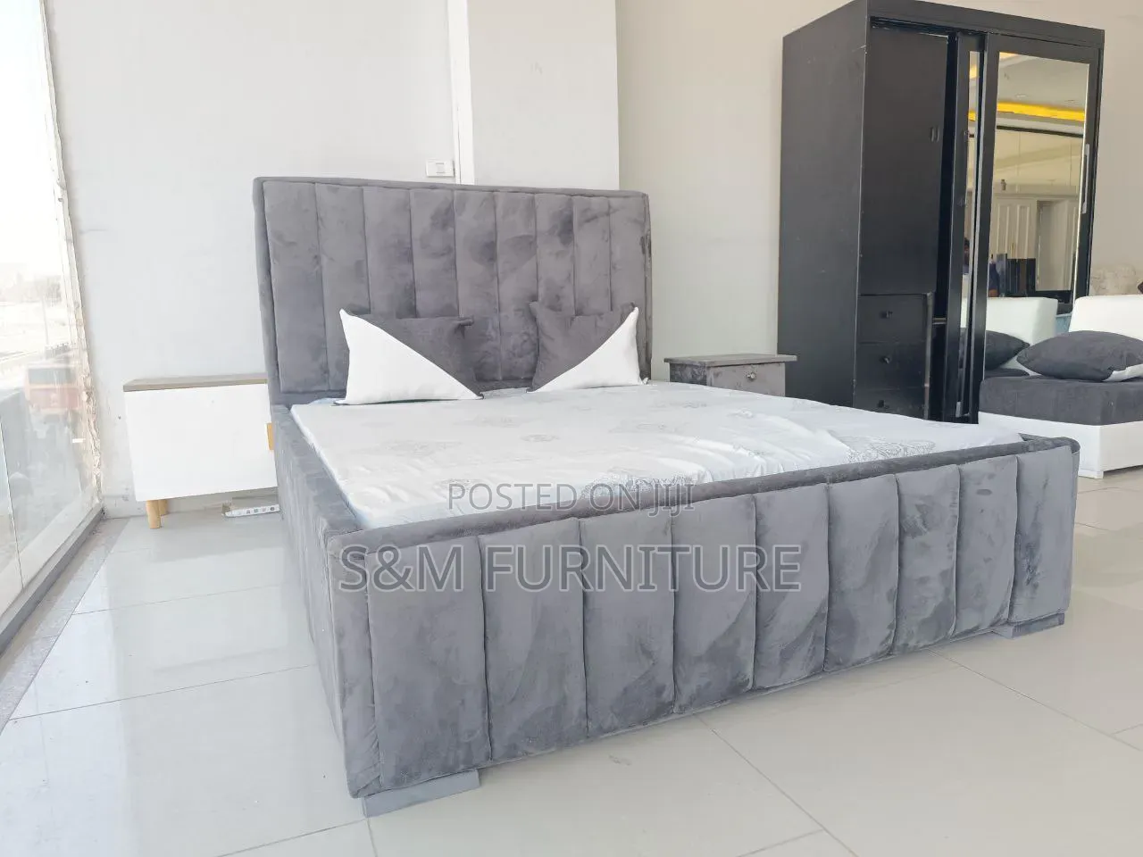 Plain 1.50 Meter Bed With Durability. አልጋ