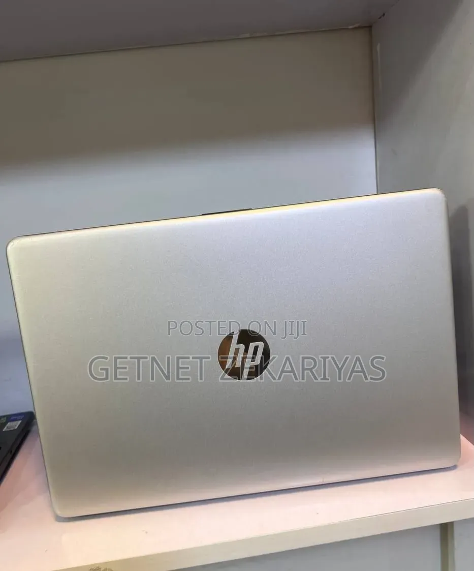 New Laptop HP Stream Notebook 8GB Intel Core i7 SSD 256GB