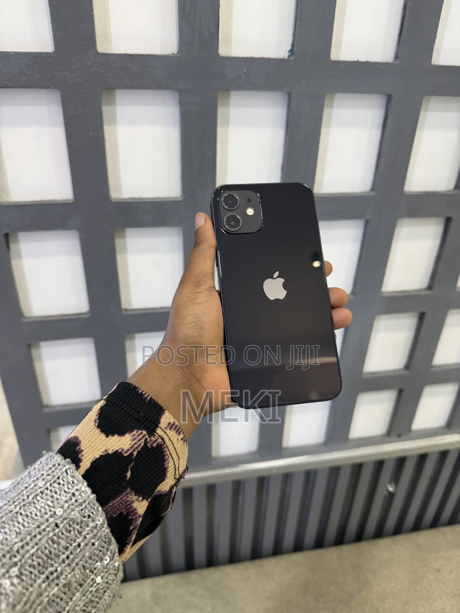 Apple iPhone 12 64 GB Black