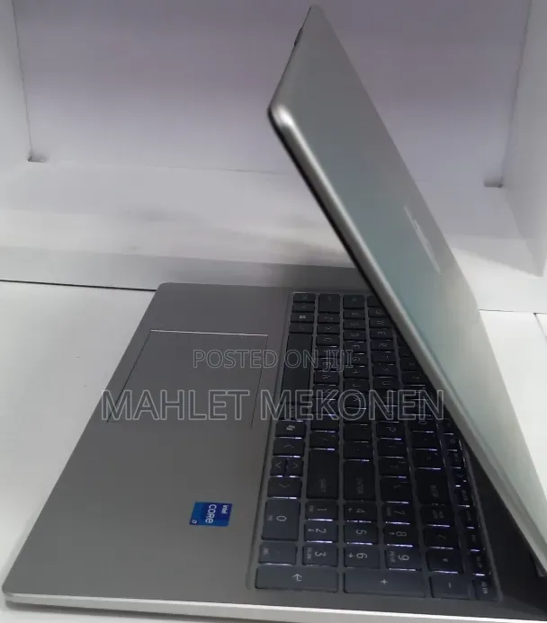 New Laptop HP 14-dq2031tg 16GB Intel Core i7 SSD 512GB