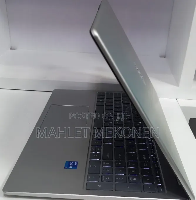 New Laptop HP 14-dq2031tg 16GB Intel Core i7 SSD 512GB