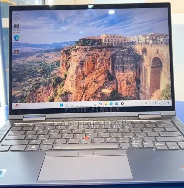 New Laptop Lenovo ThinkPad X1 Yoga 16GB Intel Core i7 SSD 512GB
