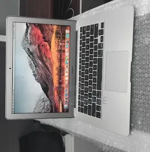 New Laptop Apple MacBook Air 2017 8GB Intel Core i5 SSD 128GB