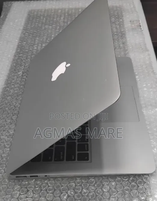 New Laptop Apple MacBook Air 2017 8GB Intel Core i5 SSD 128GB