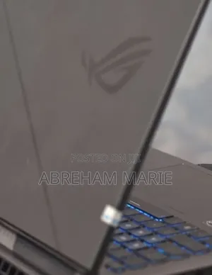 New Laptop Asus ROG Strix G15 16GB Intel Core i9 SSD 1T