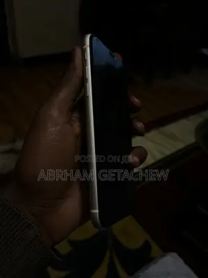 Apple iPhone 11 64 GB White