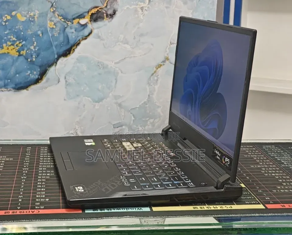 New Laptop Asus ROG Strix G15 16GB Intel Core i7 SSD 512GB