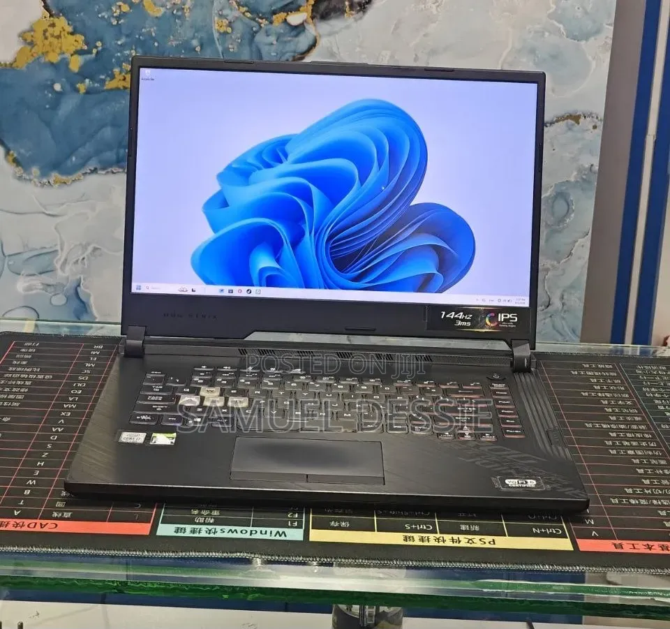 New Laptop Asus ROG Strix G15 16GB Intel Core i7 SSD 512GB