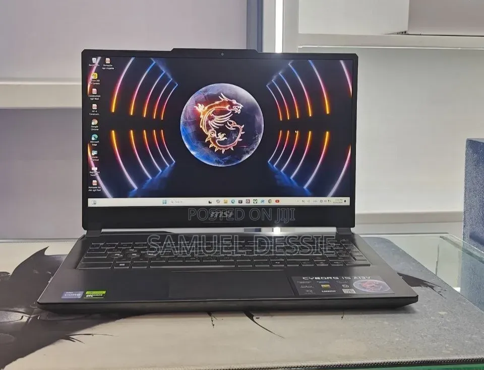 New Laptop MSI Cyborg 15 16GB Intel Core i7 SSD 1T