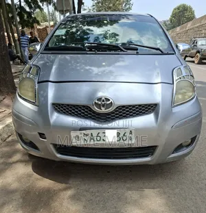 Toyota Yaris 2008 Gray