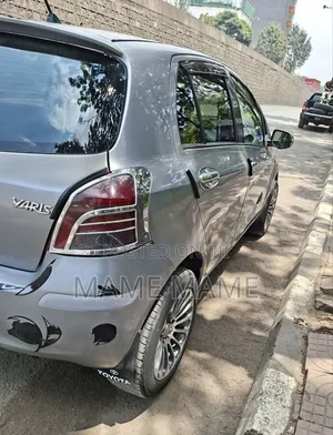 Toyota Yaris 2008 Gray