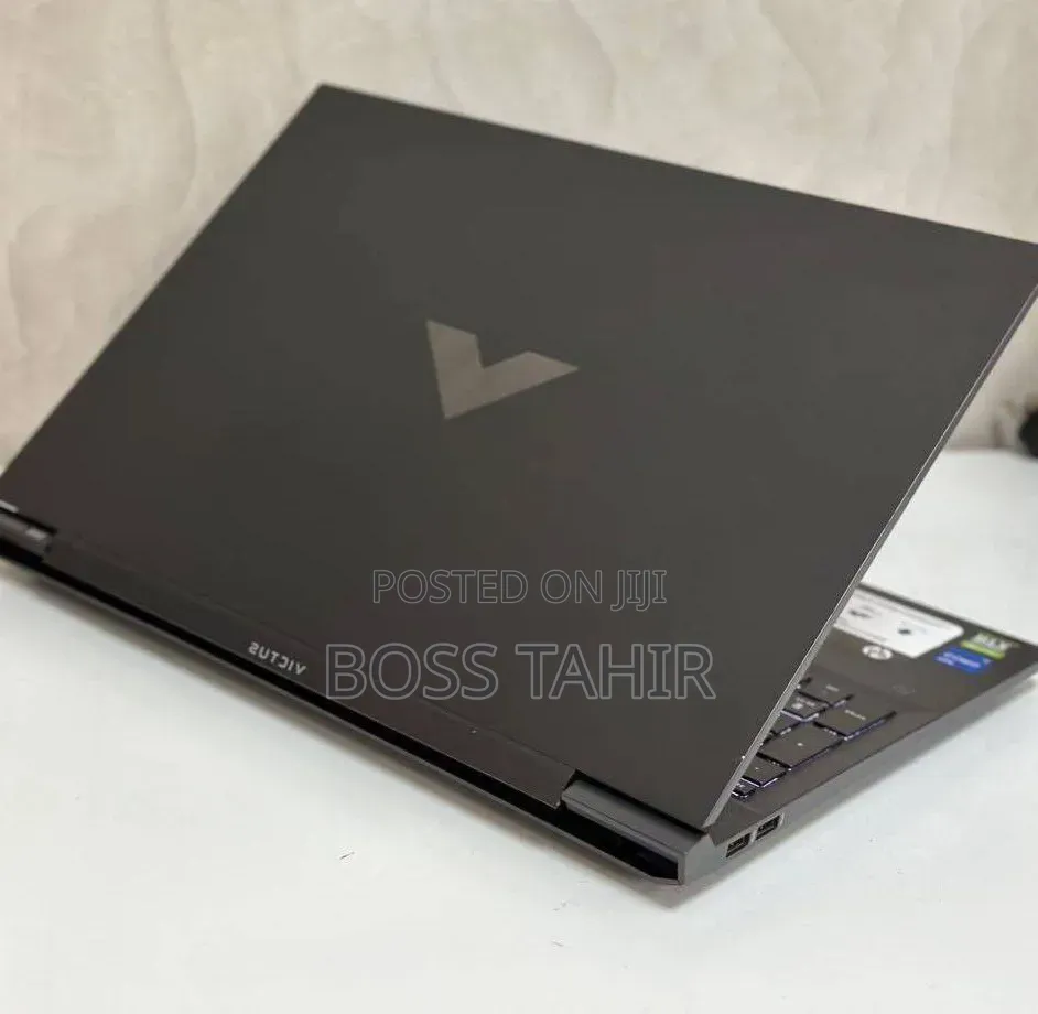 New Laptop HP Victus 16 16GB Intel Core i7 SSD 512GB