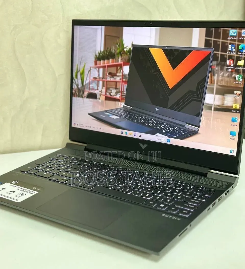 New Laptop HP Victus 16 16GB Intel Core i7 SSD 512GB
