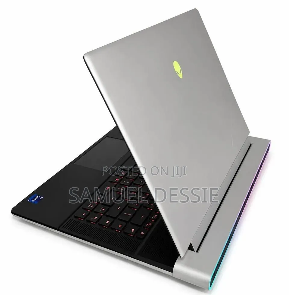 New Laptop Alienware X16 r1 32GB Intel Core i9 SSD 1T