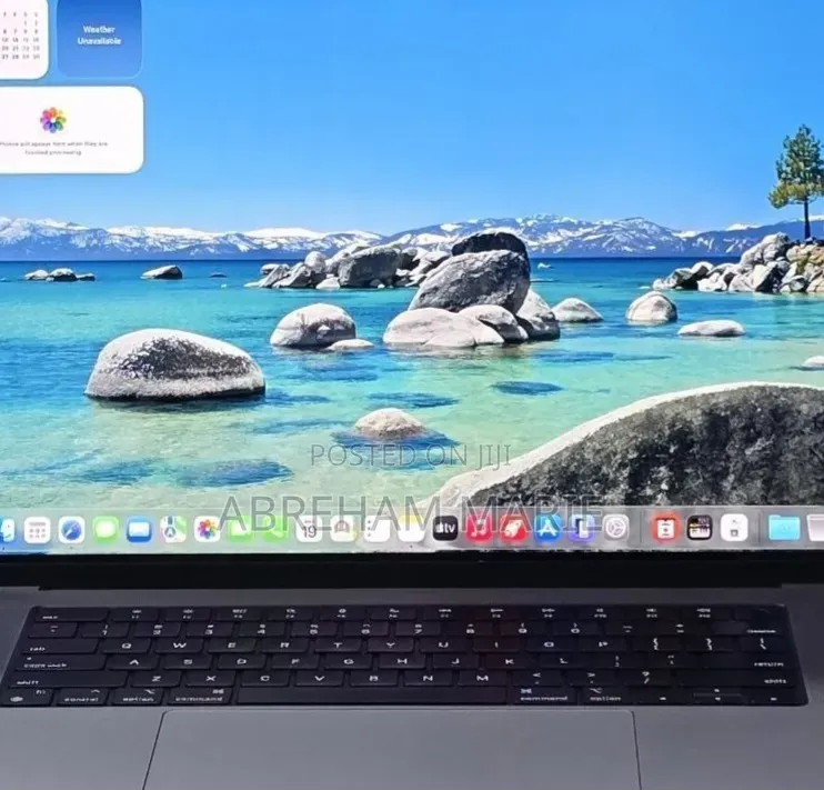New Laptop Apple MacBook Pro 2023 M2 16GB Apple M2 SSD 512GB