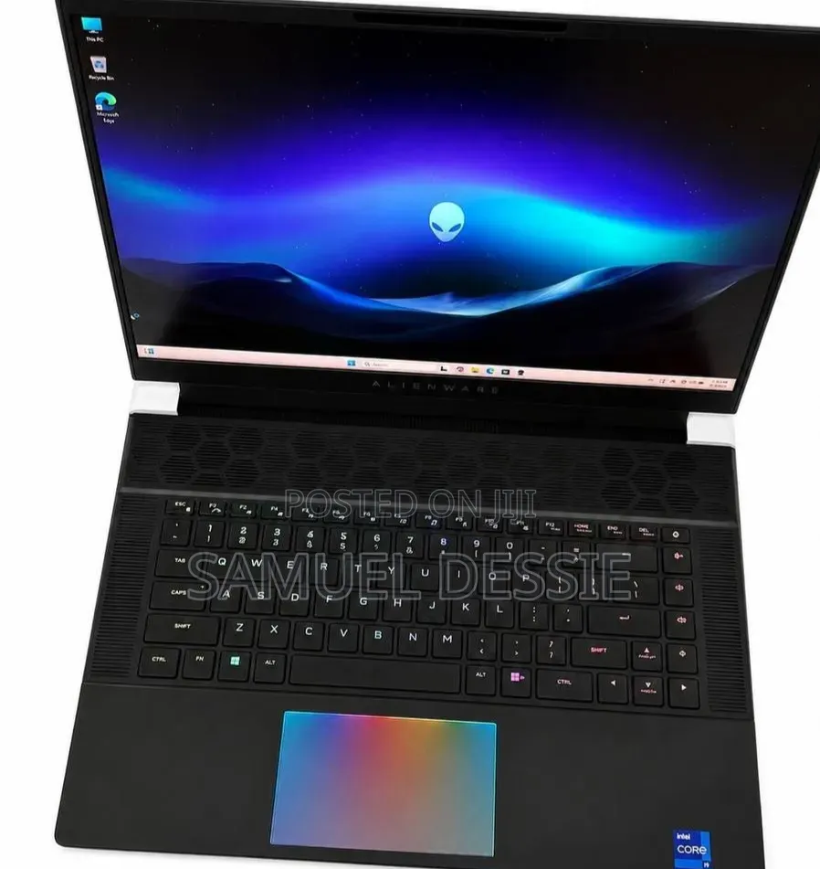 New Laptop Alienware X16 r1 32GB Intel Core i9 SSD 1T