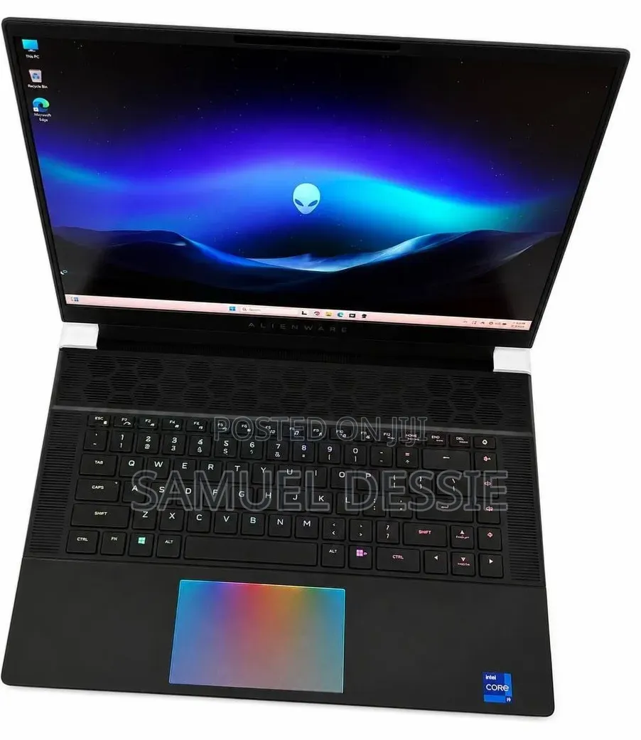 New Laptop Alienware X16 r1 32GB Intel Core i9 SSD 1T