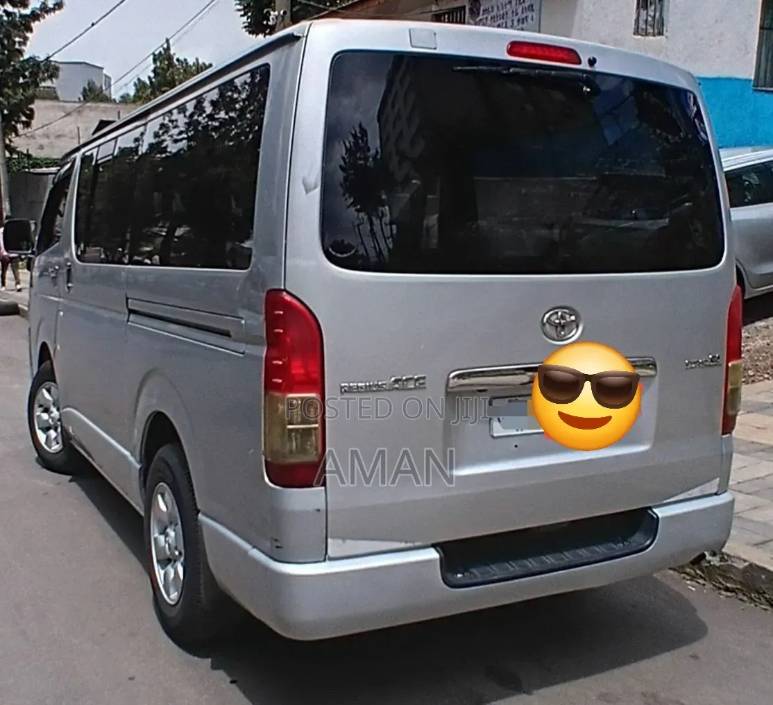 Toyota HiAce 2007 Silver