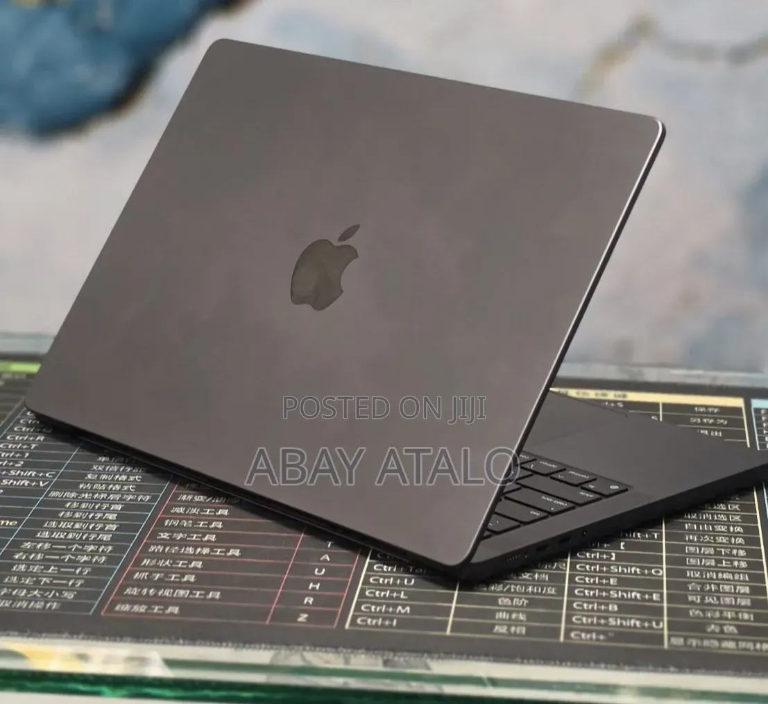 New Laptop Apple MacBook Air 2024 M3 16GB Apple M4 SSD 512GB