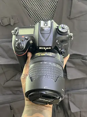 Nikon D7200